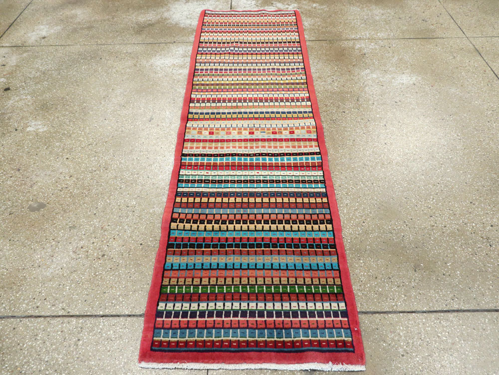 Vintage Persian Mahal Runner, No.26218 - Staging