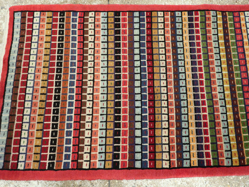 Vintage Persian Mahal Runner, No.26218 - Staging