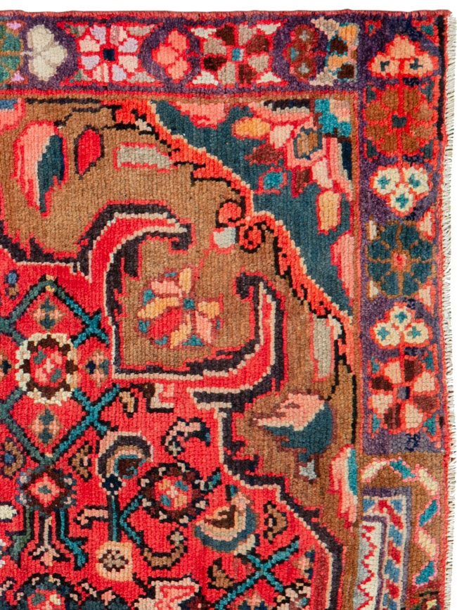 Vintage Persian Hamdan Wagireh Rug, No.26221 - Staging