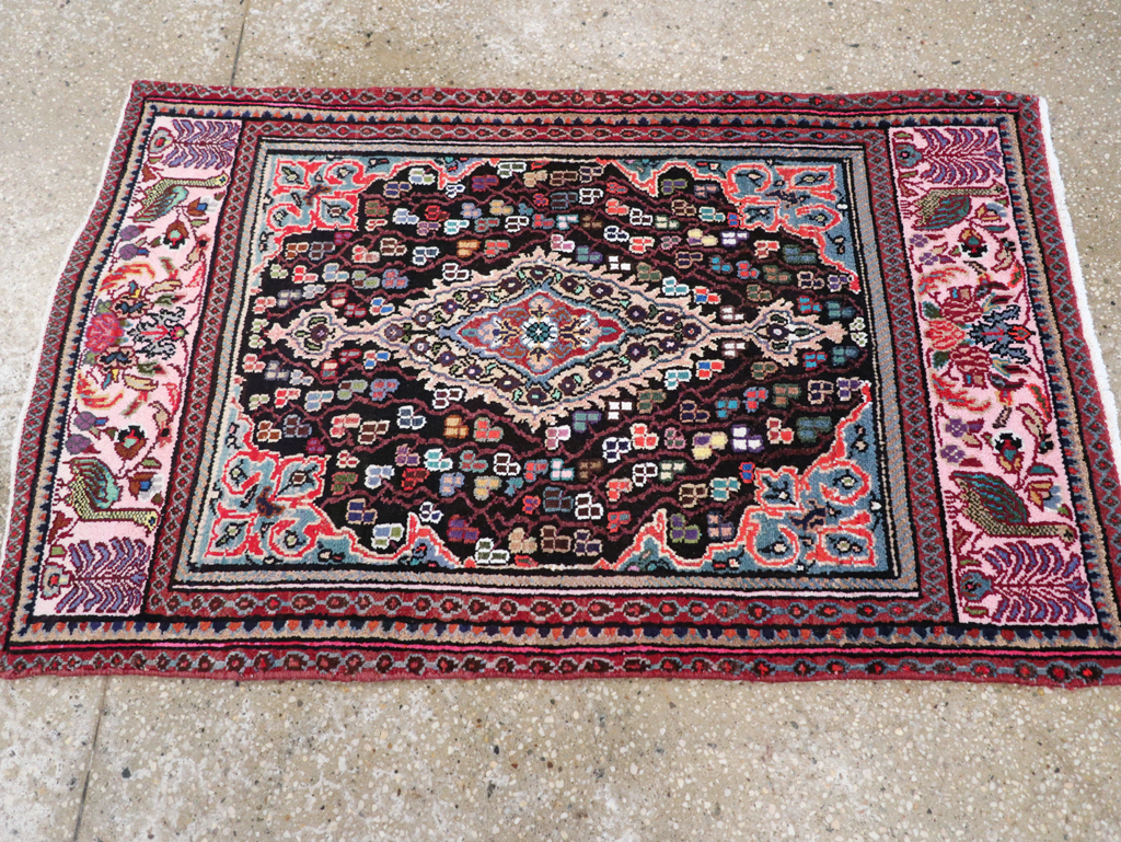 Vintage Persian Hamadan Rug, No.26224 - Staging