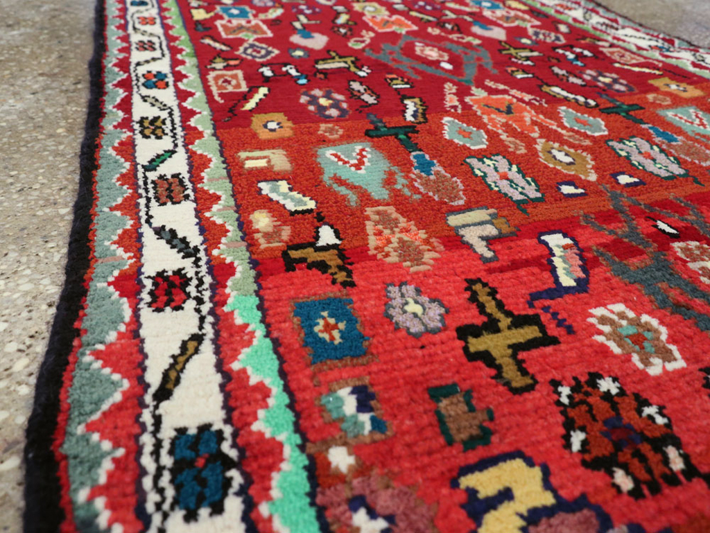 Vintage Persian Hamadan Rug, No.26226 - Staging