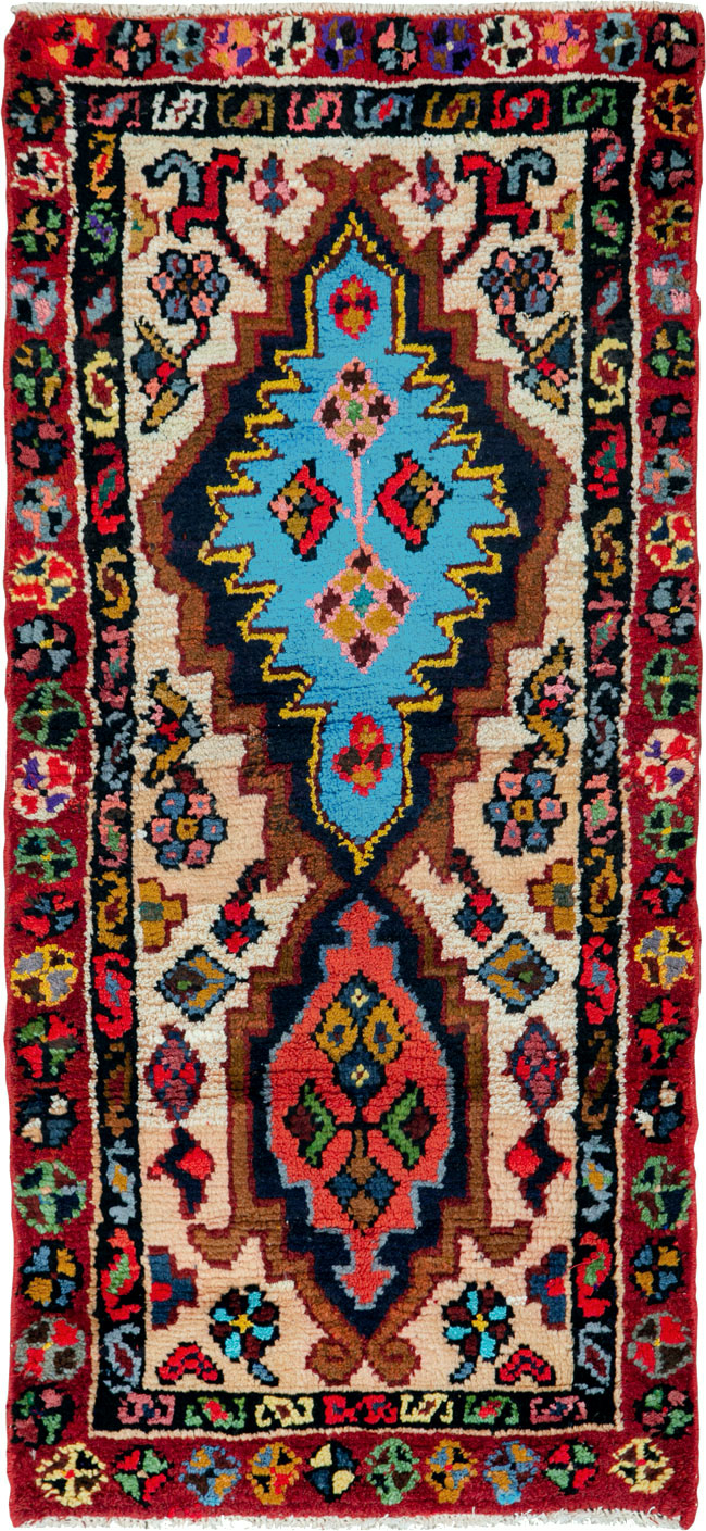 Vintage Persian Hamadan Rug, No.26229 - Staging