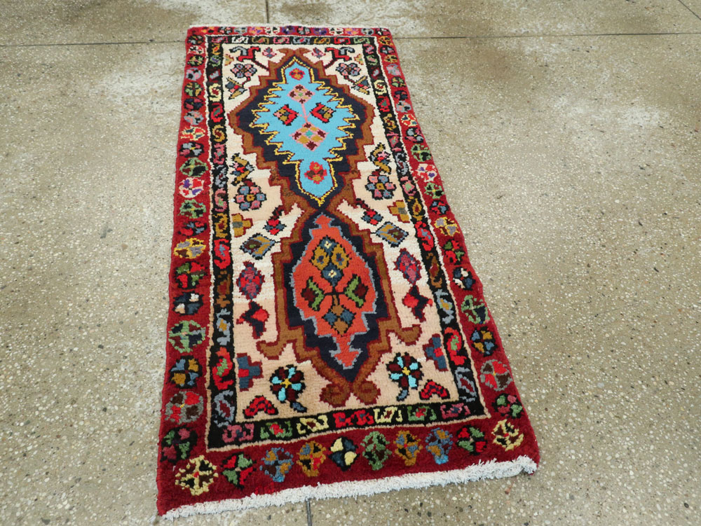 Vintage Persian Hamadan Rug, No.26229 - Staging