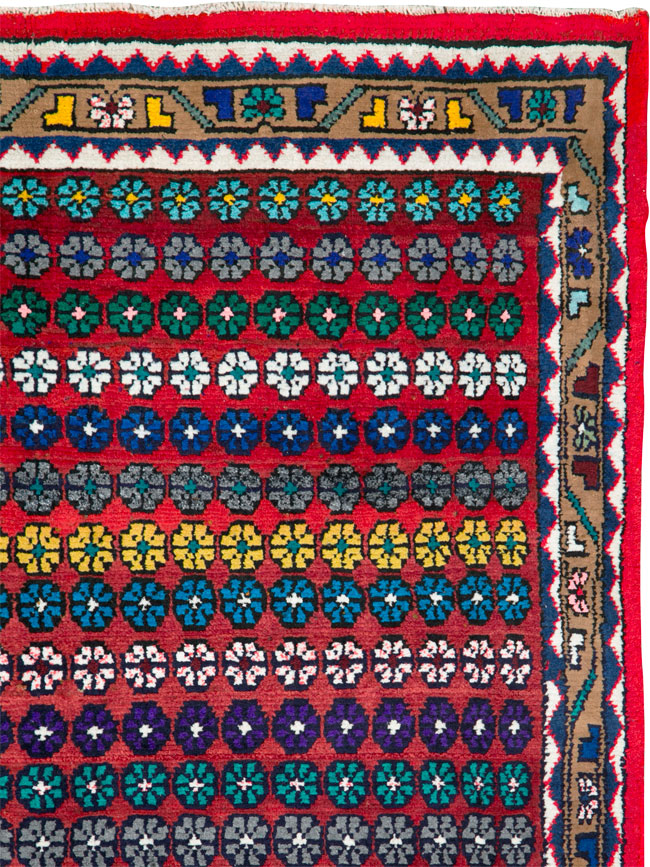 Vintage Persian Mahal Runner, No.26230 - Staging
