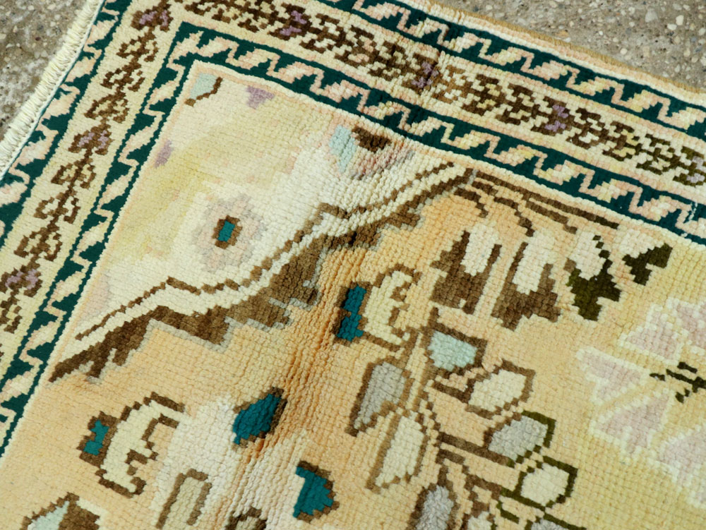 Vintage Persian Hamadan Rug, No.26231 - Staging