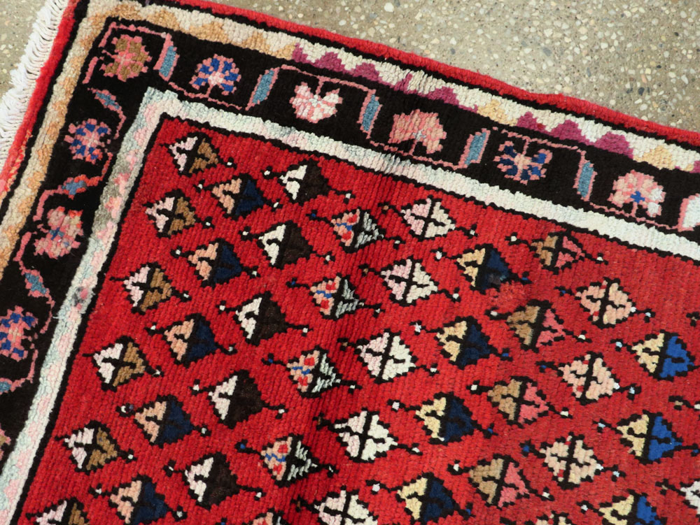 Vintage Persian Hamadan Rug, No.26234 - Staging