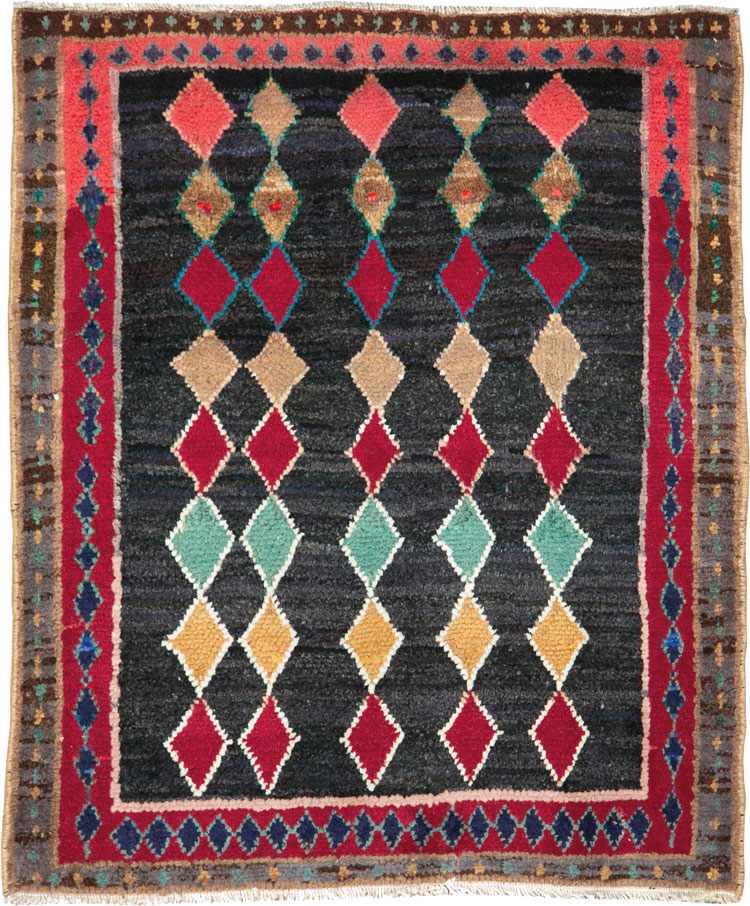 Vintage Persian Mahal Rug, No.26237 - Staging