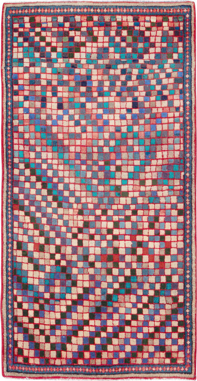 Vintage Persian Mahal Rug, No.26246 - Staging