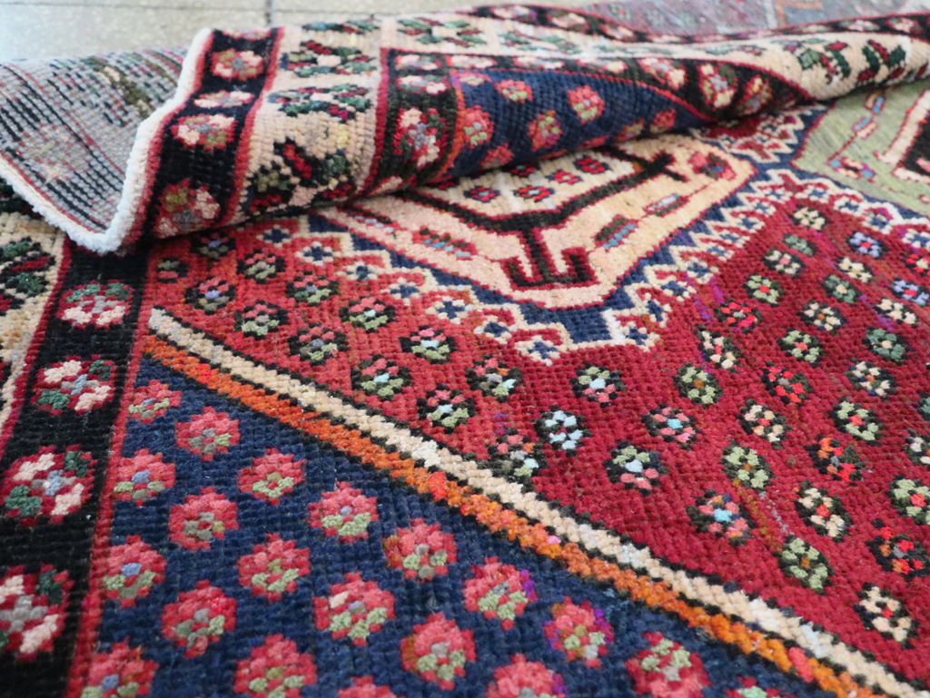 Vintage Persian Shiraz Rug, No.26248 - Staging