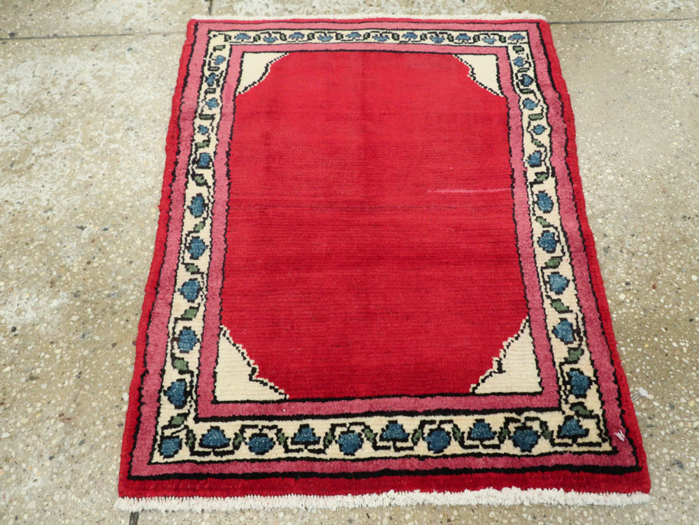 Vintage Persian Mahal Rug, No.26250 - Staging