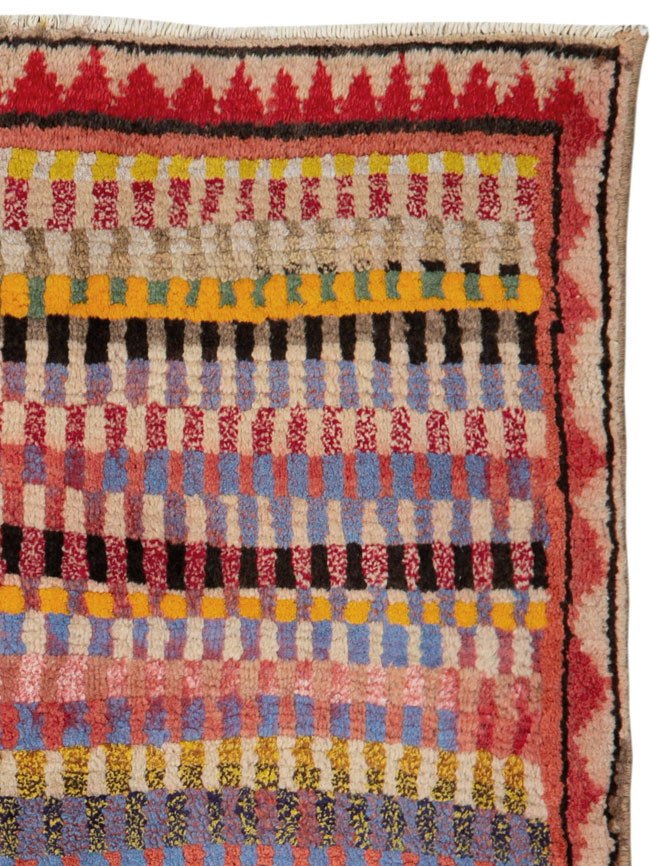 Vintage Persian Mahal Rug, No.26256 - Staging