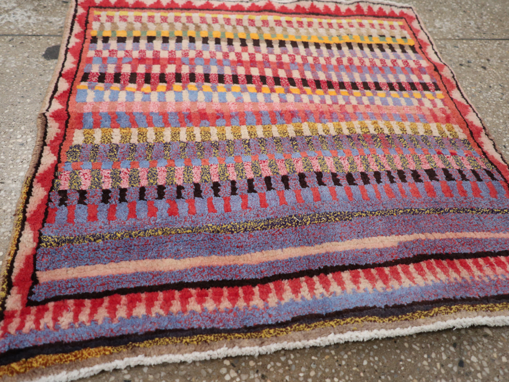 Vintage Persian Mahal Rug, No.26256 - Staging