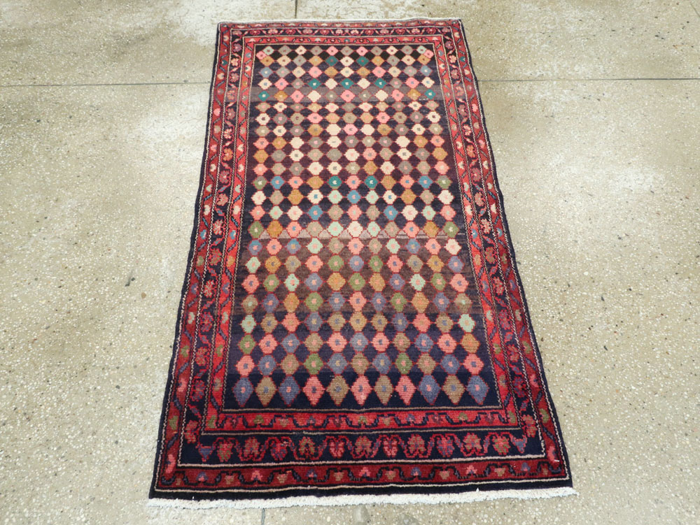 Vintage Persian Hamadan Rug, No.26261 - Staging