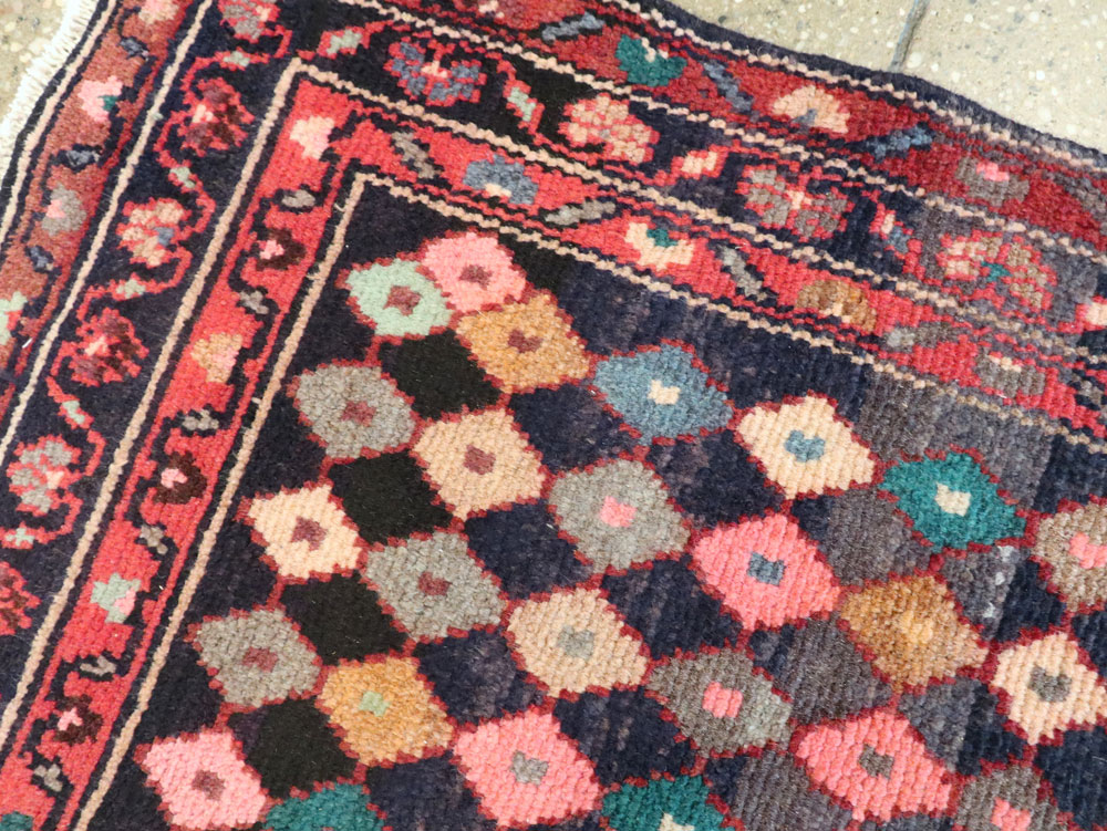 Vintage Persian Hamadan Rug, No.26261 - Staging