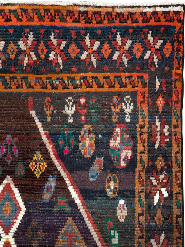 Vintage Persian Gabbeh Accent Rug, No.26269 - Staging