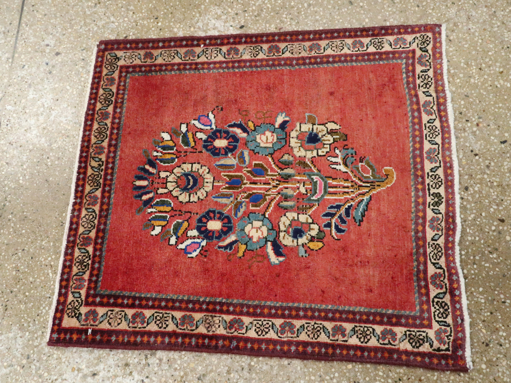 Vintage Persian Shiraz Rug, No.26274 - Staging