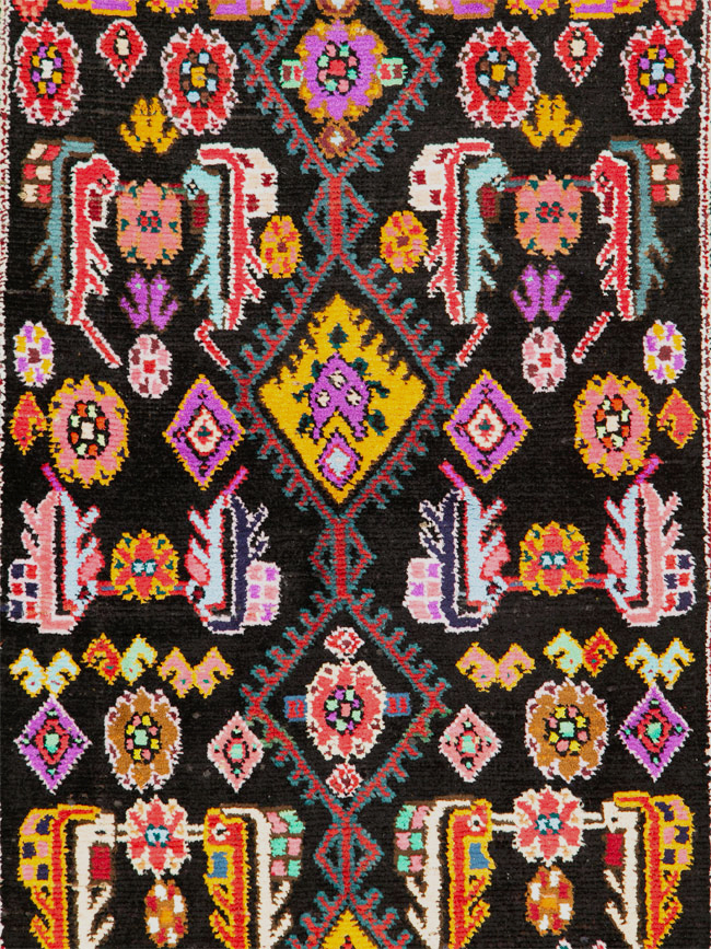 Vintage Persian Hamadan Gallery Carpet, No.26278 - Staging