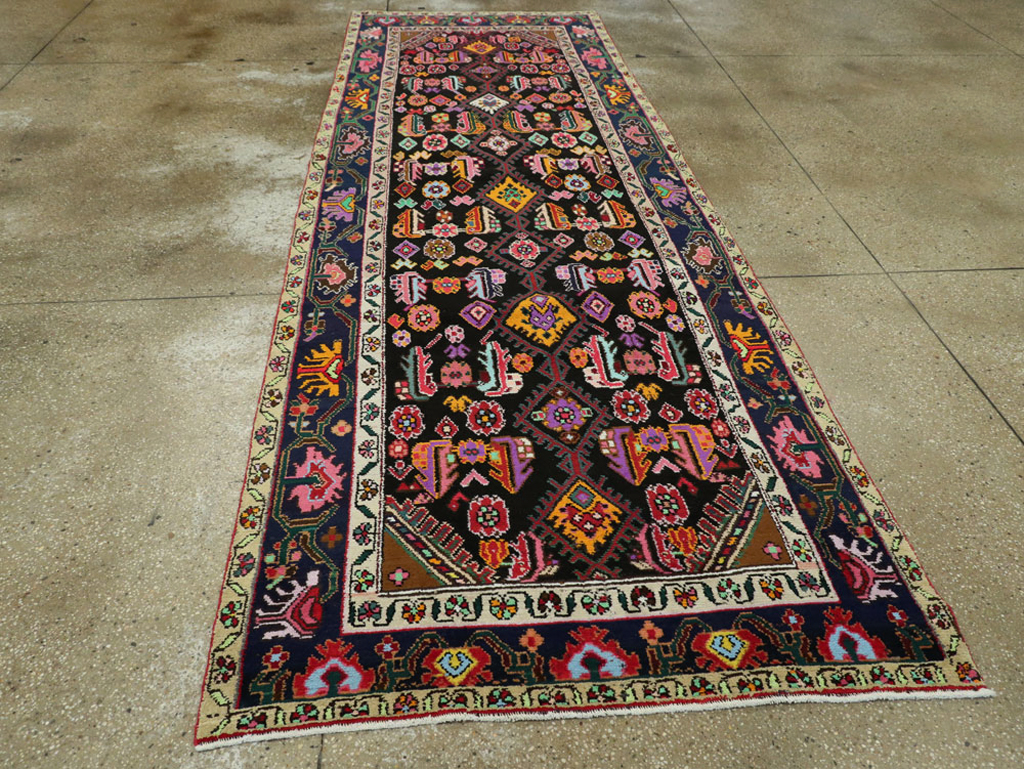 Vintage Persian Hamadan Gallery Carpet, No.26278 - Staging