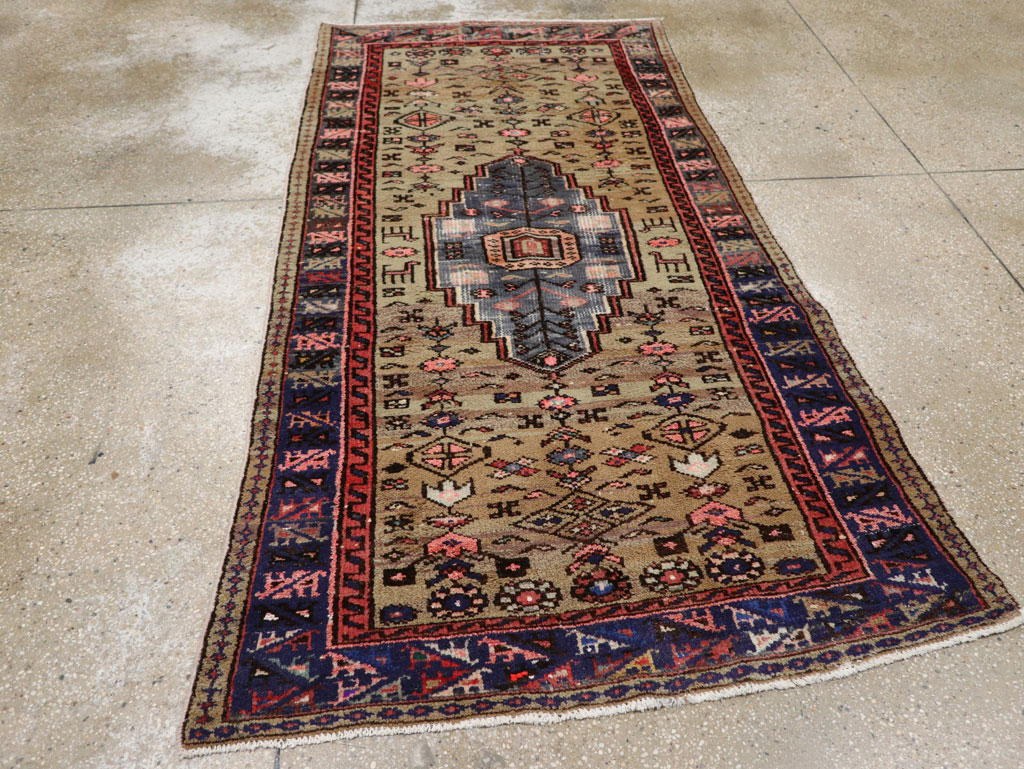 Vintage Persian Hamadan Rug, No.26284 - Staging