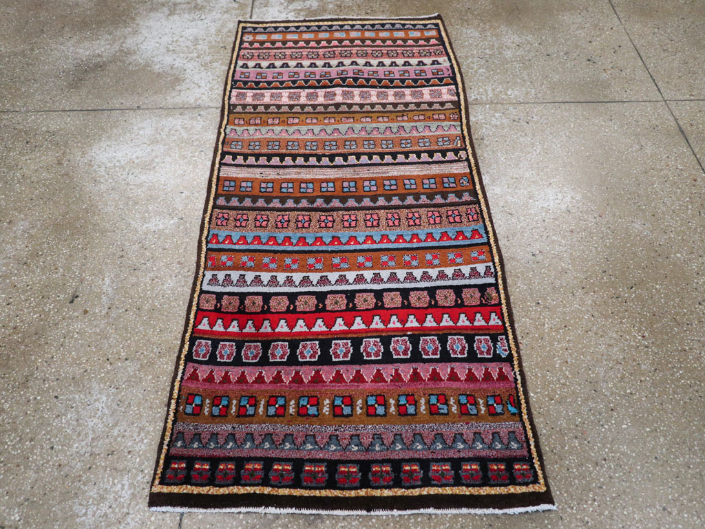 Vintage Persian Gabbeh Rug, No.26286 - Staging