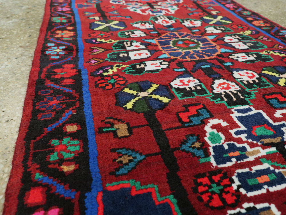 Vintage Persian Hamadan Rug, No.26290 - Staging