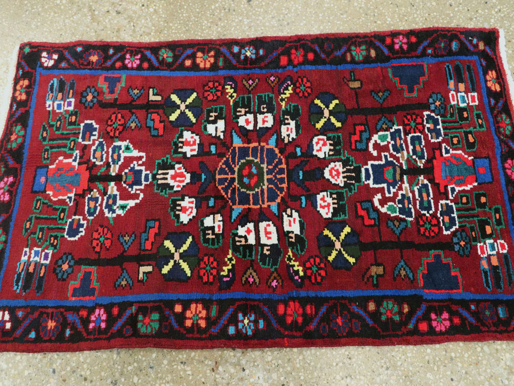 Vintage Persian Hamadan Rug, No.26290 - Staging