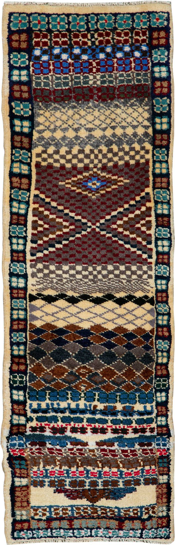 Vintage Persian Mahal Rug, No.26291 - Staging