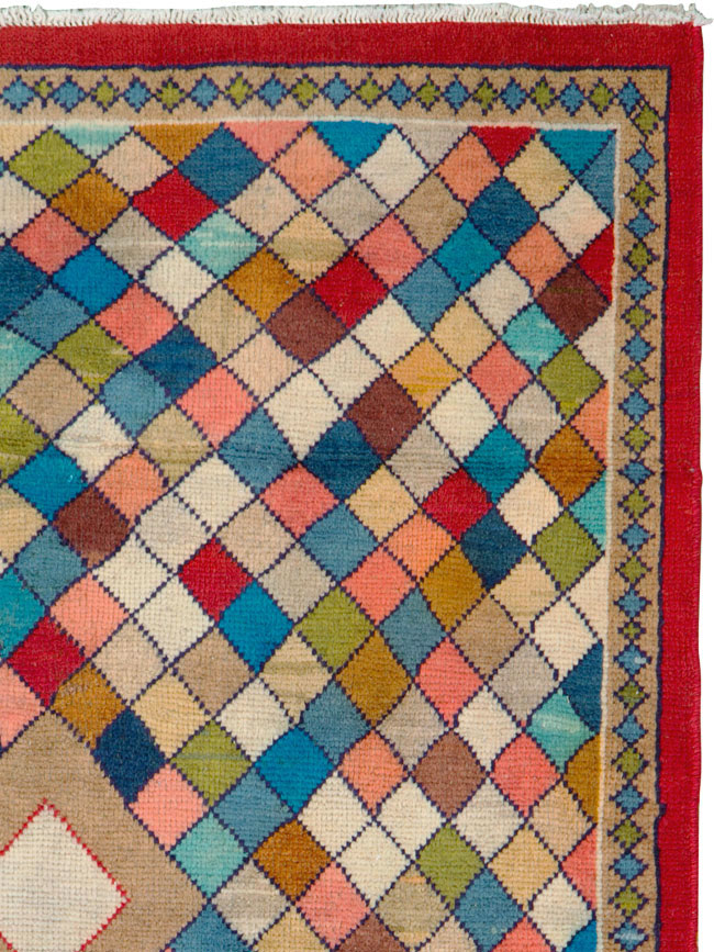 Vintage Persian Mahal Rug, No.26302 - Staging