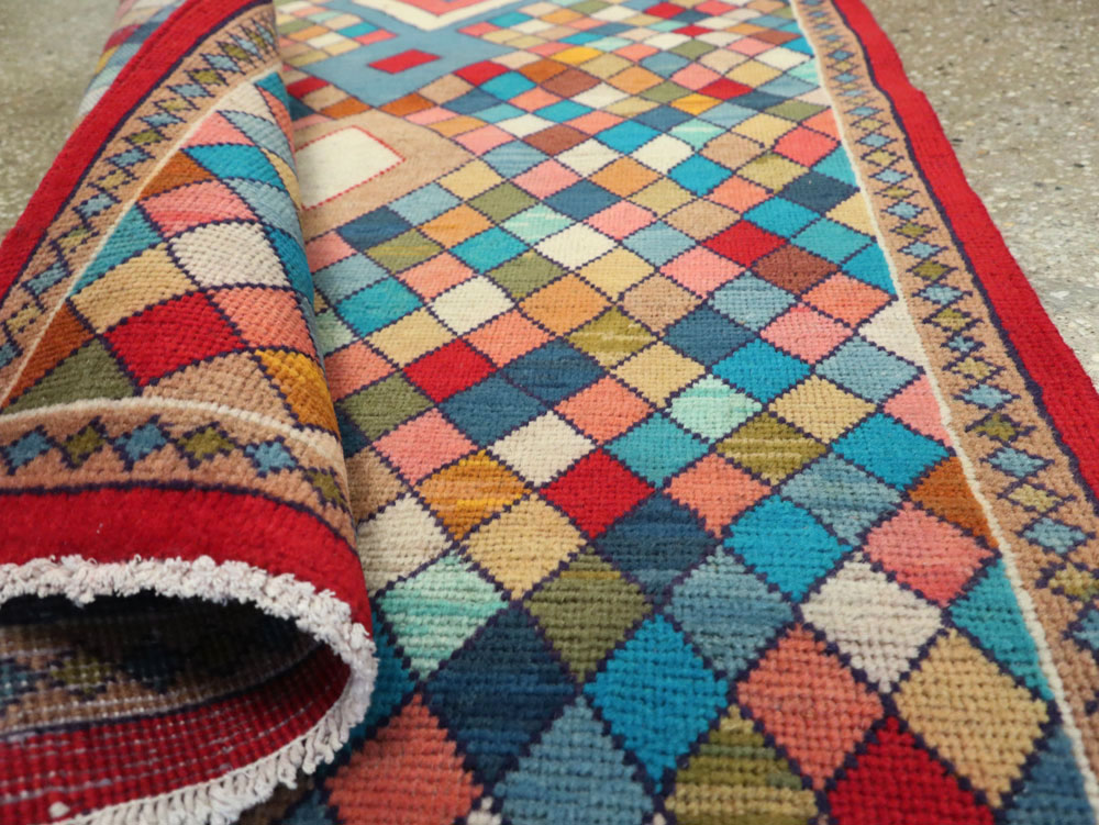 Vintage Persian Mahal Rug, No.26302 - Staging