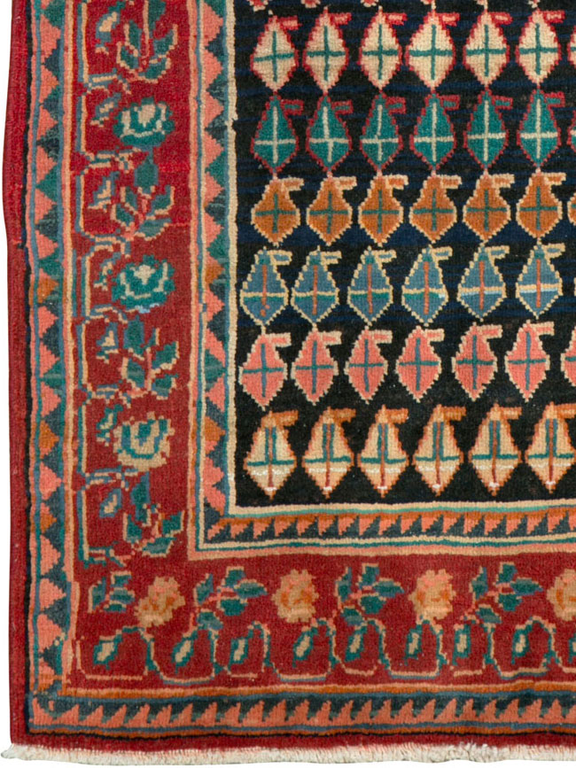 Vintage Persian Mahal Square Rug, No.26305 - Staging