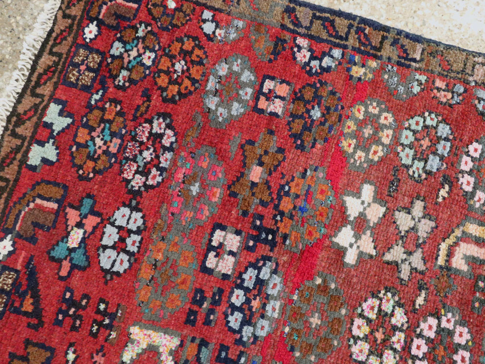 Vintage Persian Hamadan Rug, No.26312 - Staging