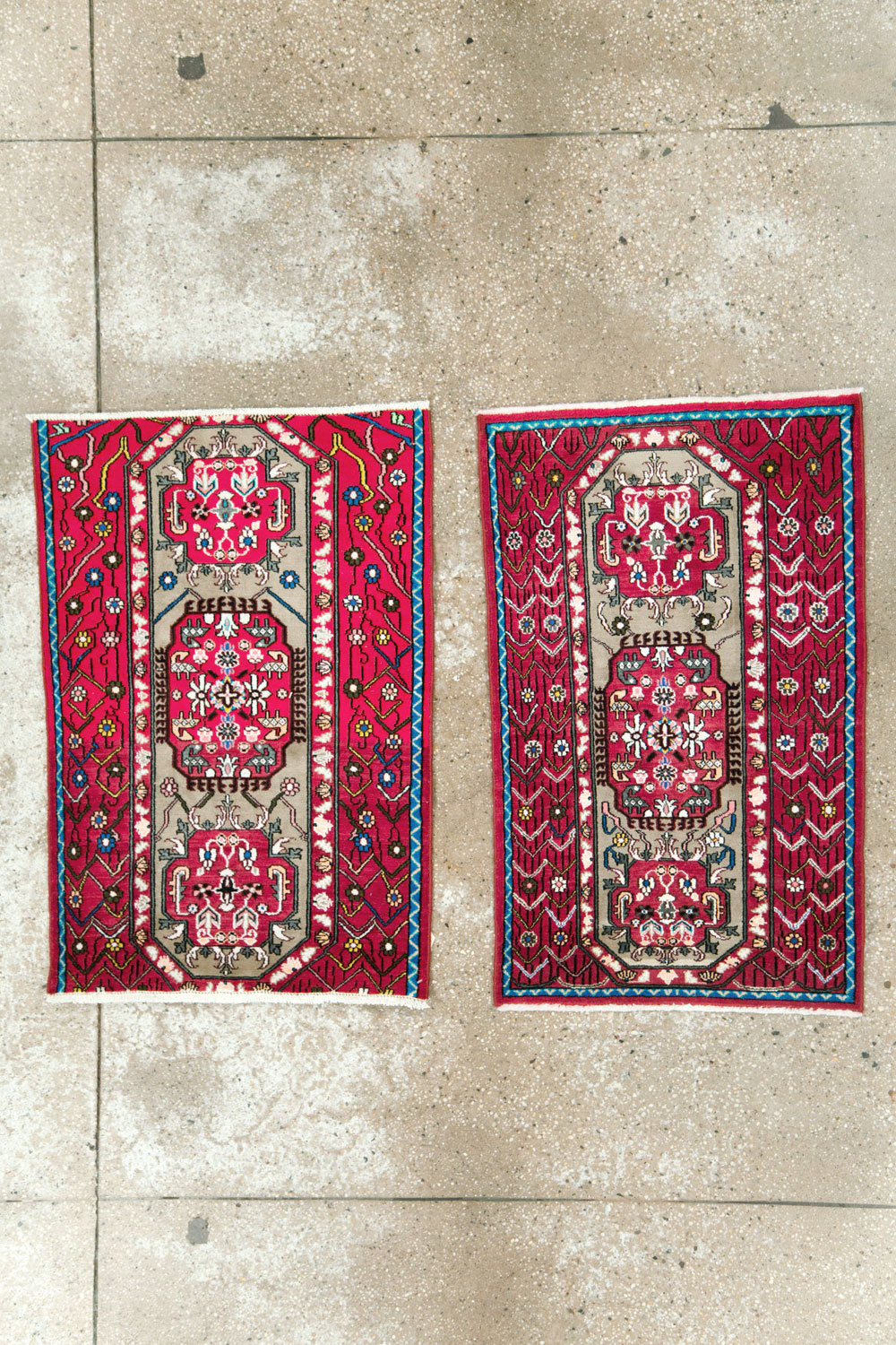 Vintage Persian Tabriz Throw Rug (Pair: 1 of 2), No.26315 - Staging