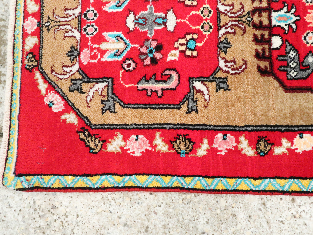 Vintage Persian Mahal Small Runner, No.26317 - Staging