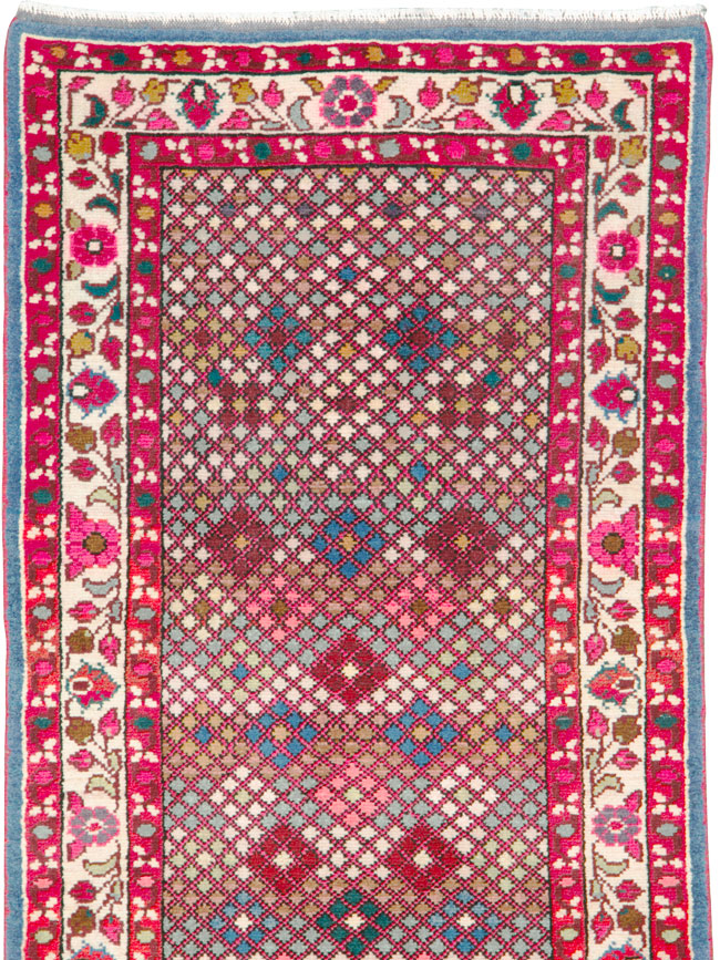 Vintage Persian Hamadan Rug, No.26328 - Staging
