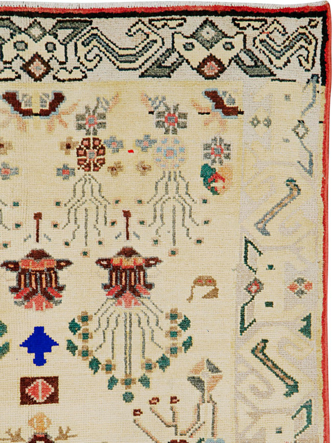 Vintage Persian Hamdan Rug, No.26332 - Staging