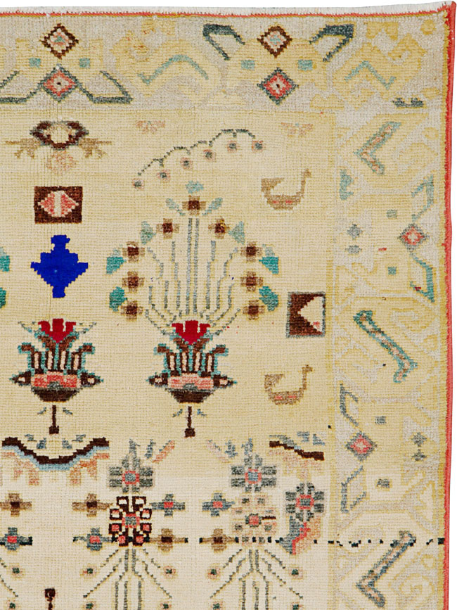 Vintage Persian Hamdan Rug, No.26332 - Staging