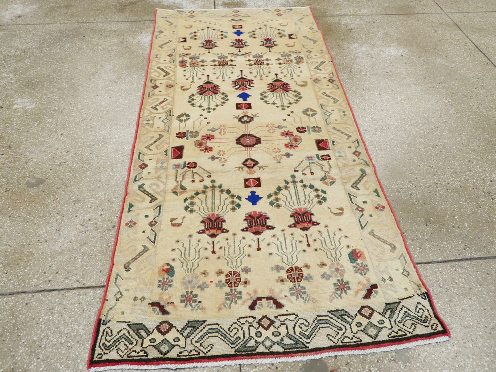 Vintage Persian Hamdan Rug, No.26332 - Staging