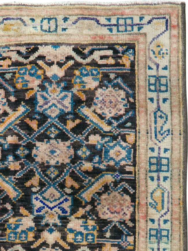 Vintage Persian Tabriz Rug, No.26346 - Staging