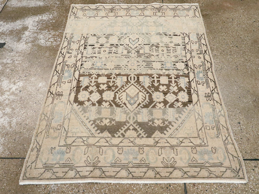 Vintage Persian Malayer Throw Rug, No.26427 - Staging