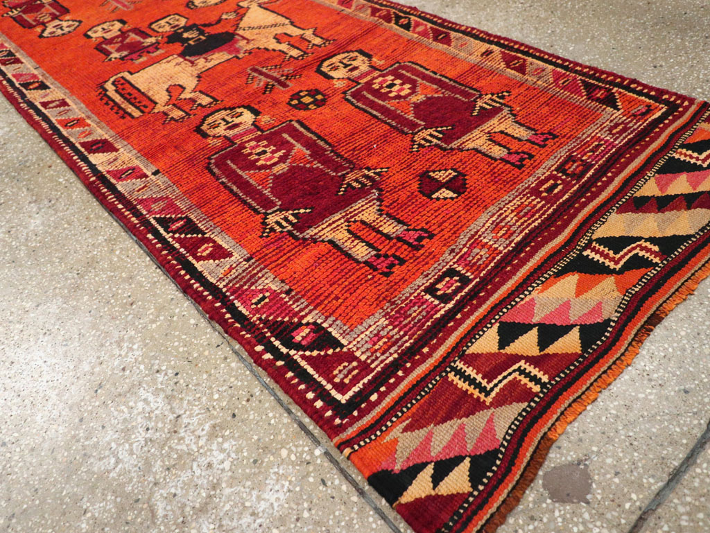 Vintage Anatolian Pictorial Runner, No.26447 - Staging