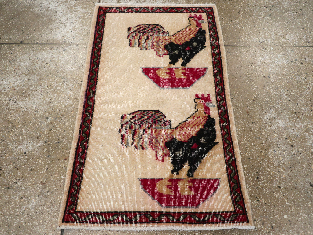Vintage Pictorial Anatolian Rug, No.26489 - Staging