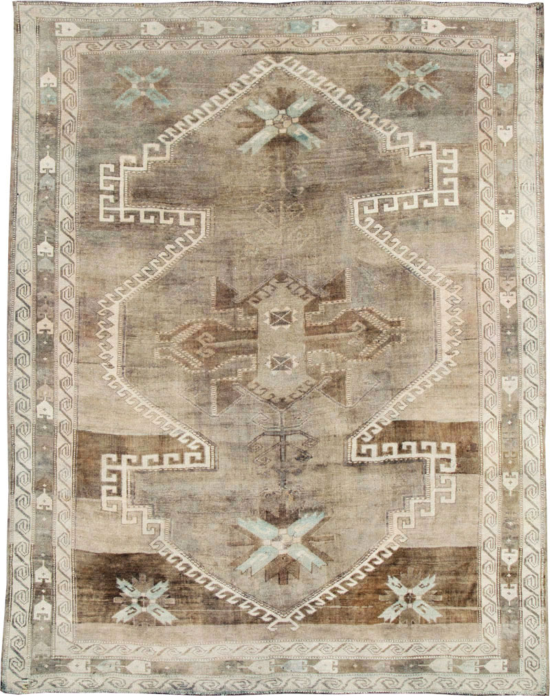 Vintage Turkish Anatolian Carpet, No.26501 - Staging