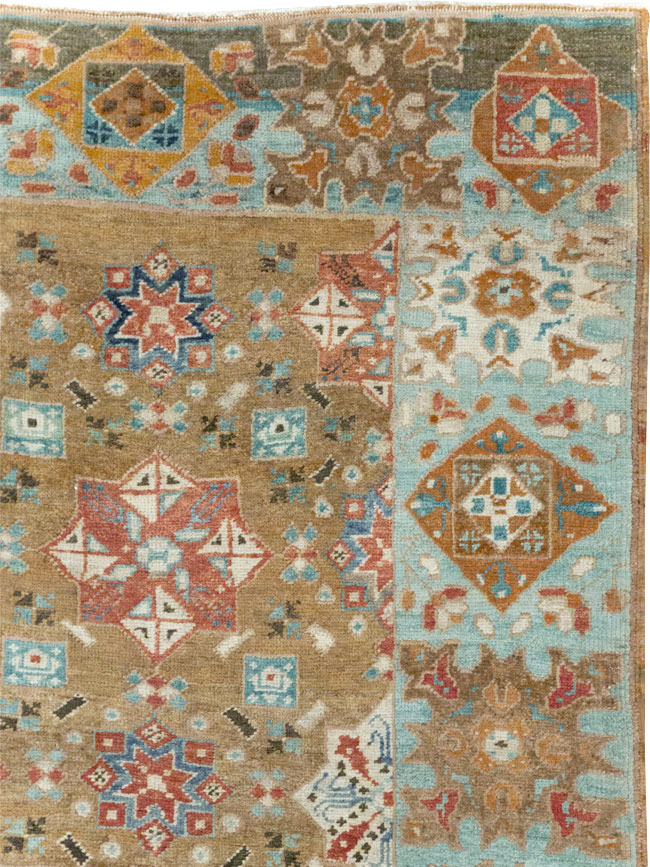 Vintage Turkish Anatolian Accent Carpet, No.26518 - Staging