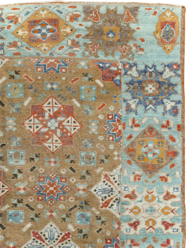 Vintage Turkish Anatolian Accent Carpet, No.26518 - Staging