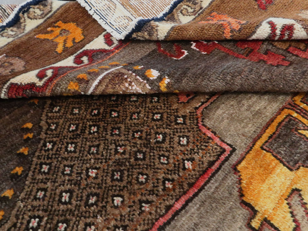 Vintage Anatolian Carpet, No.26520 - Staging