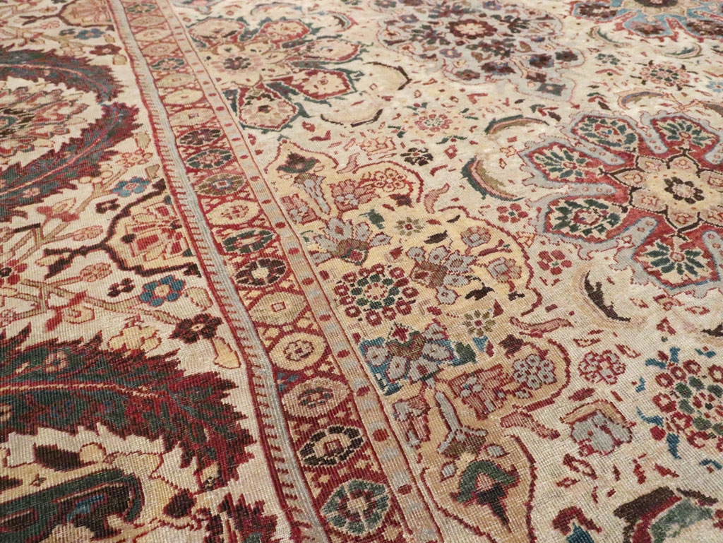 Antique Persian Sultanabad Carpet, No.26536 - Staging