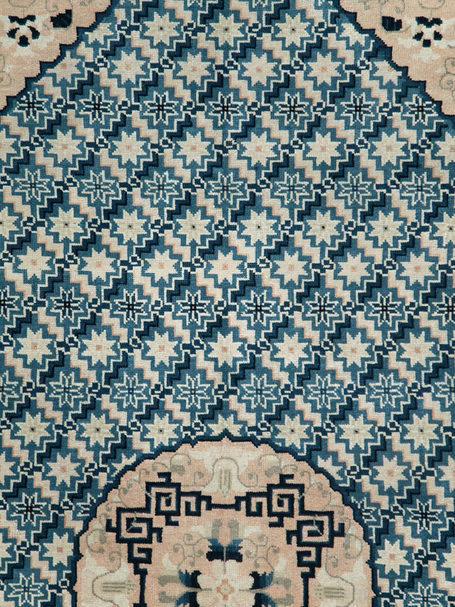 Vintage Chinese Peking Rug, No.26542 - Staging