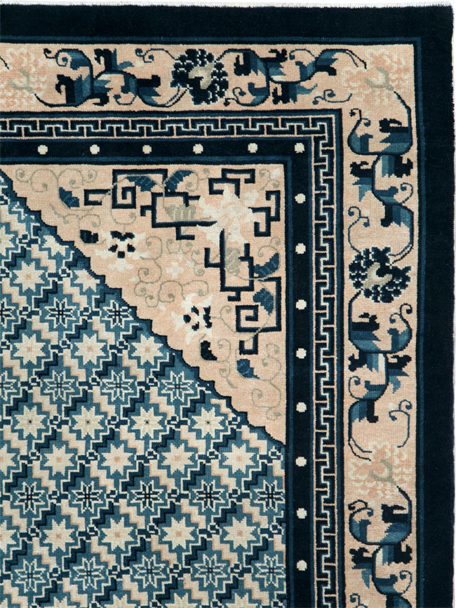 Vintage Chinese Peking Rug, No.26542 - Staging