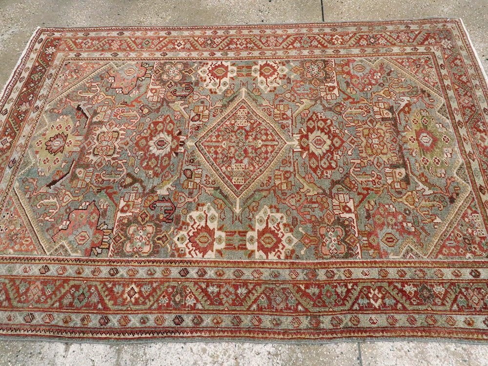 Antique Persian Mahal Rug, No.26555 - Staging