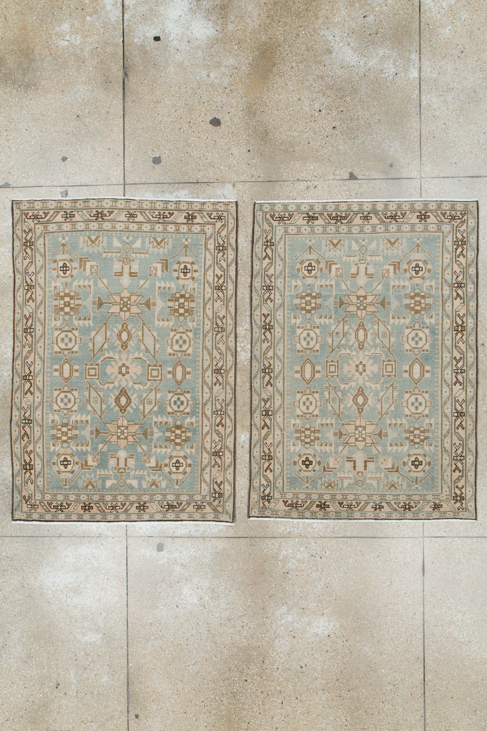Vintage Persian Malayer Throw Rug (Pair: 2 of 2), No.26590 - Staging